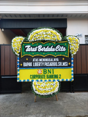 Papan Bunga Duka di Pasir Muncang