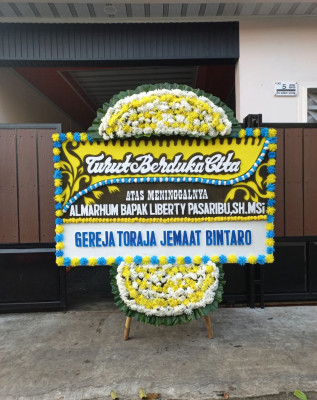 Papan Bunga Duka di Pasir Muncang