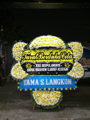 Papan Bunga Duka di Pasir Muncang